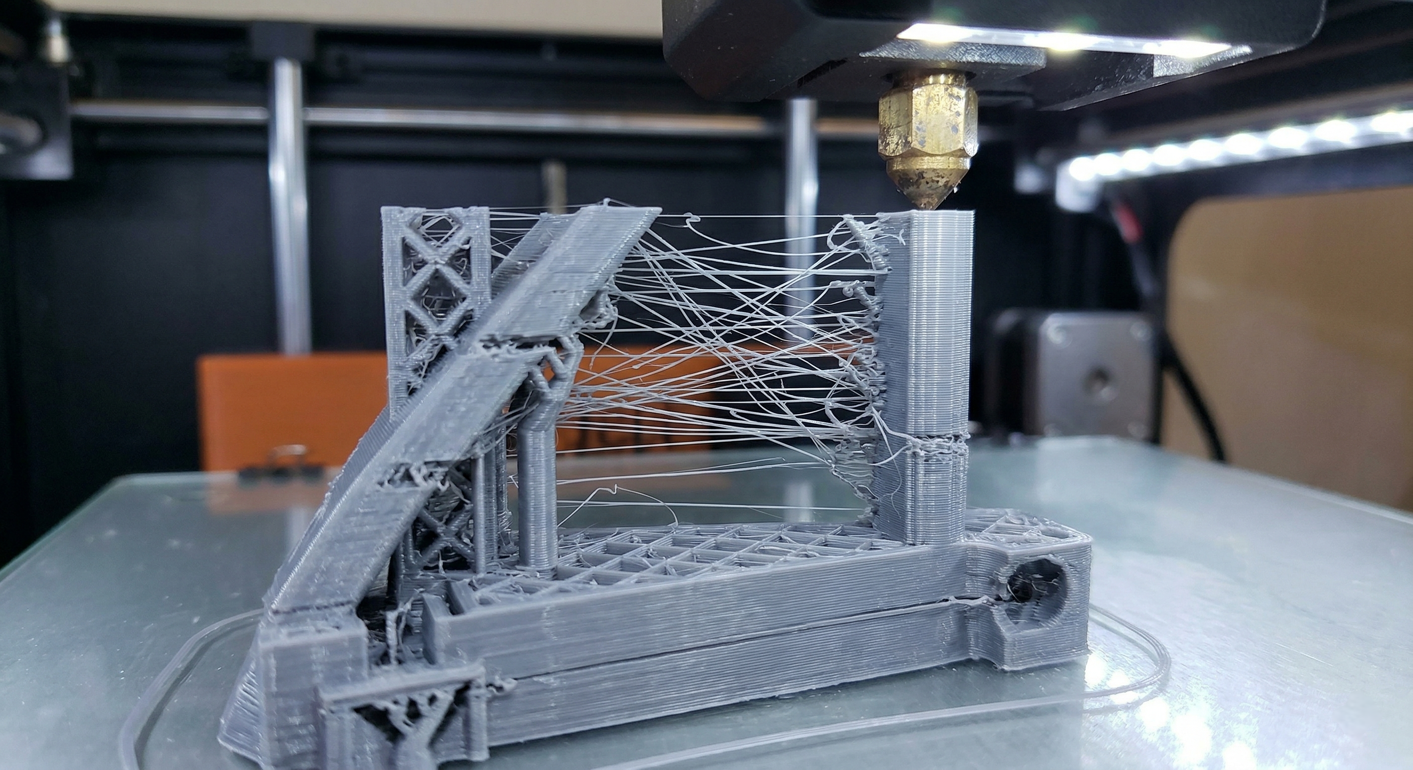 Co je stringování a proč vzniká